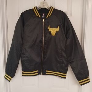 NBA UNK Chicago Bulls Black With Gold Satin Bomber Jacket Womens M
